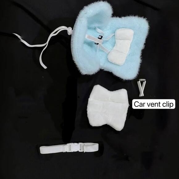 NEW Labubu 17cm keychain cute doll seats - blue - Picture 4 of 5